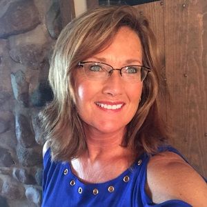 Meet your Posher, Tina